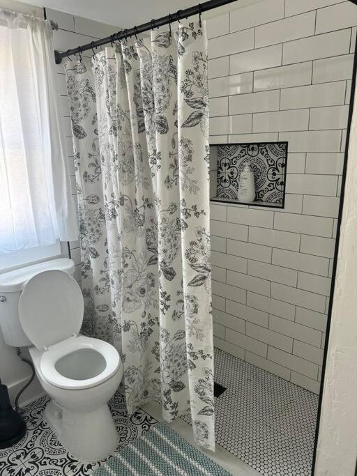 Cedar Street Retreat - Unit D Apartment Сент Августин Екстериор снимка