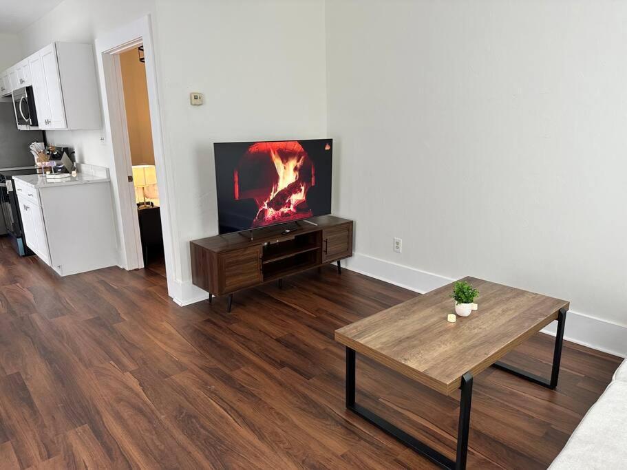 Cedar Street Retreat - Unit D Apartment Сент Августин Екстериор снимка